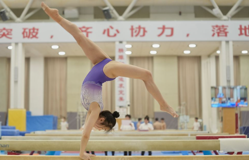 探索九游娱乐app大厅中的热门游戏大全