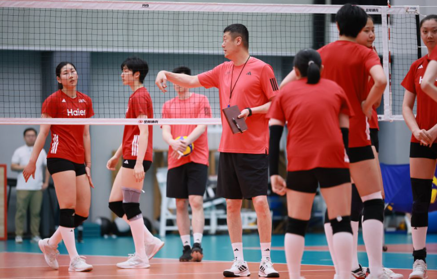 九游棋牌娱乐平台中的社交元素